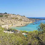 Mey Villa